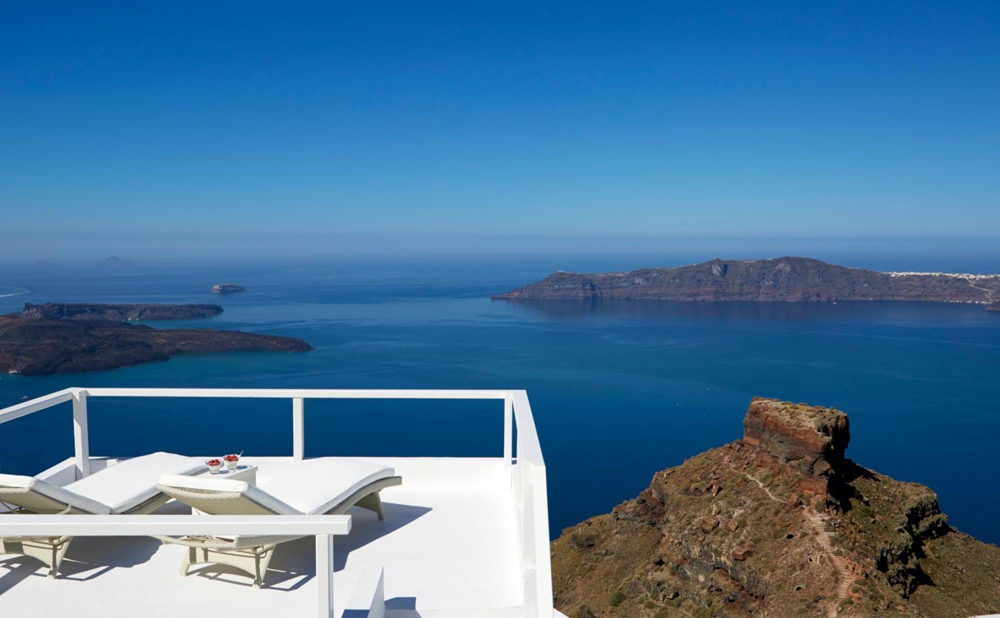 Whitedeck Santorini Hotel อิเมโรวิยอน ภายนอก รูปภาพ