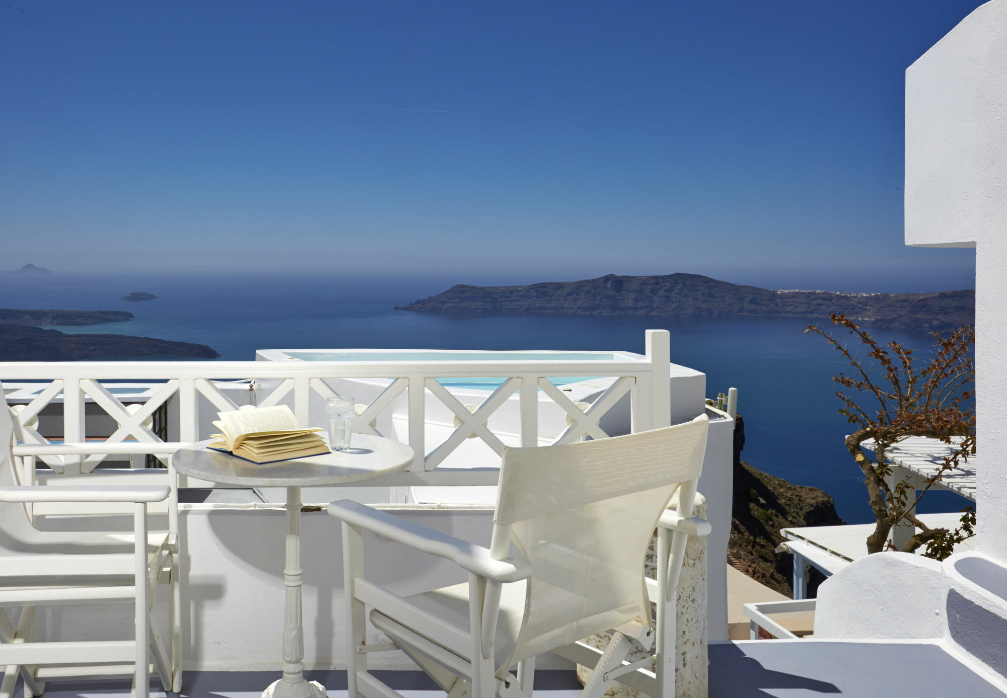 Whitedeck Santorini Hotel อิเมโรวิยอน ภายนอก รูปภาพ