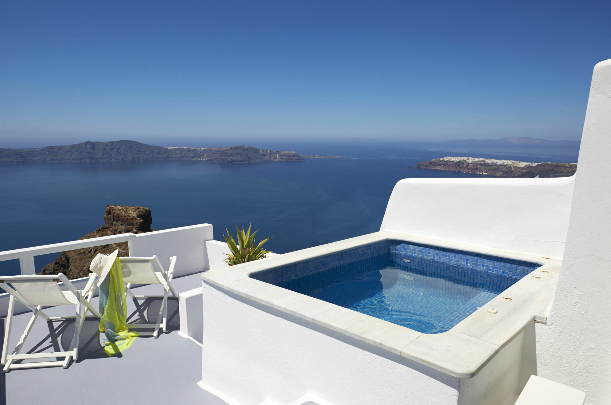 Whitedeck Santorini Hotel อิเมโรวิยอน ภายนอก รูปภาพ