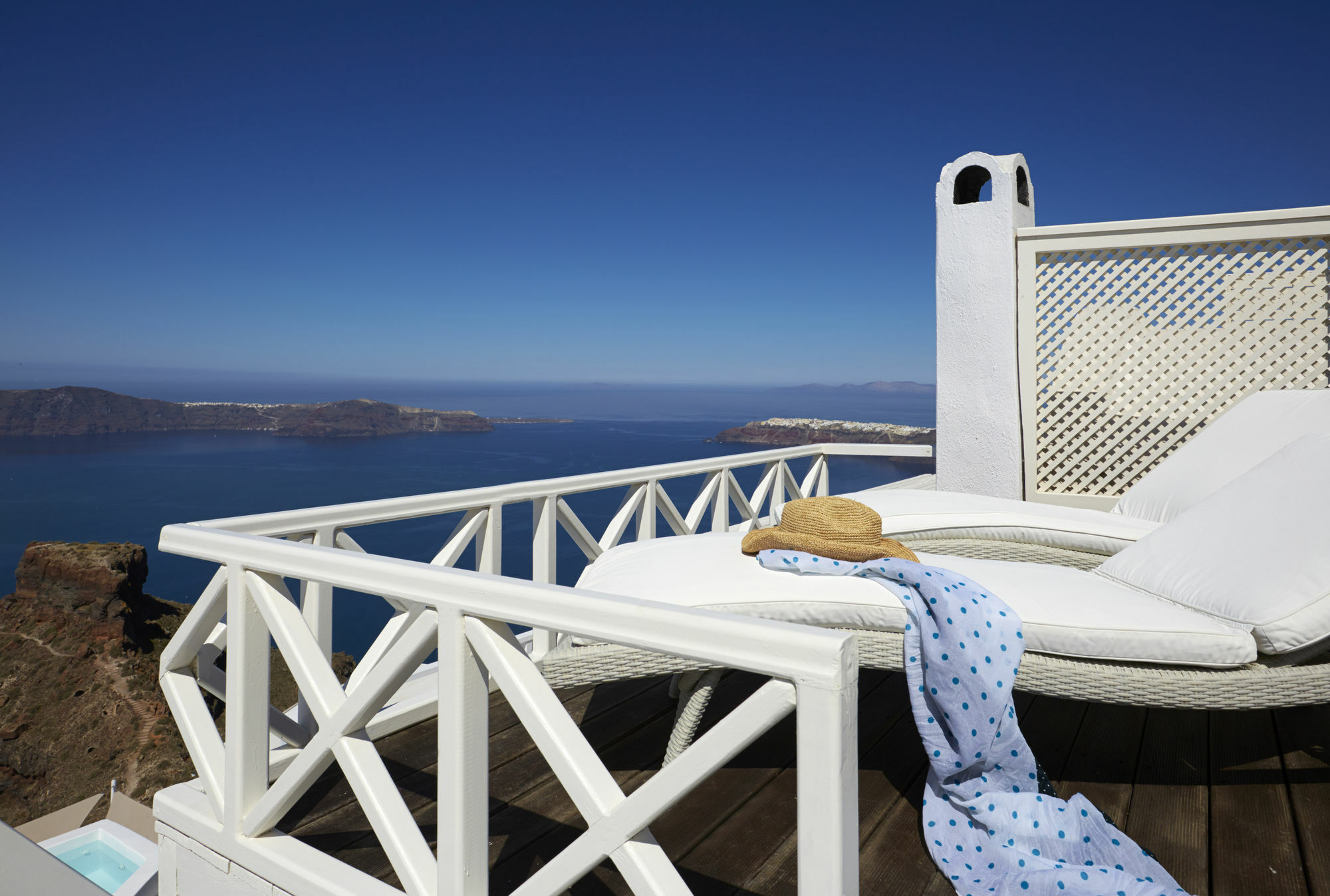 Whitedeck Santorini Hotel อิเมโรวิยอน ภายนอก รูปภาพ