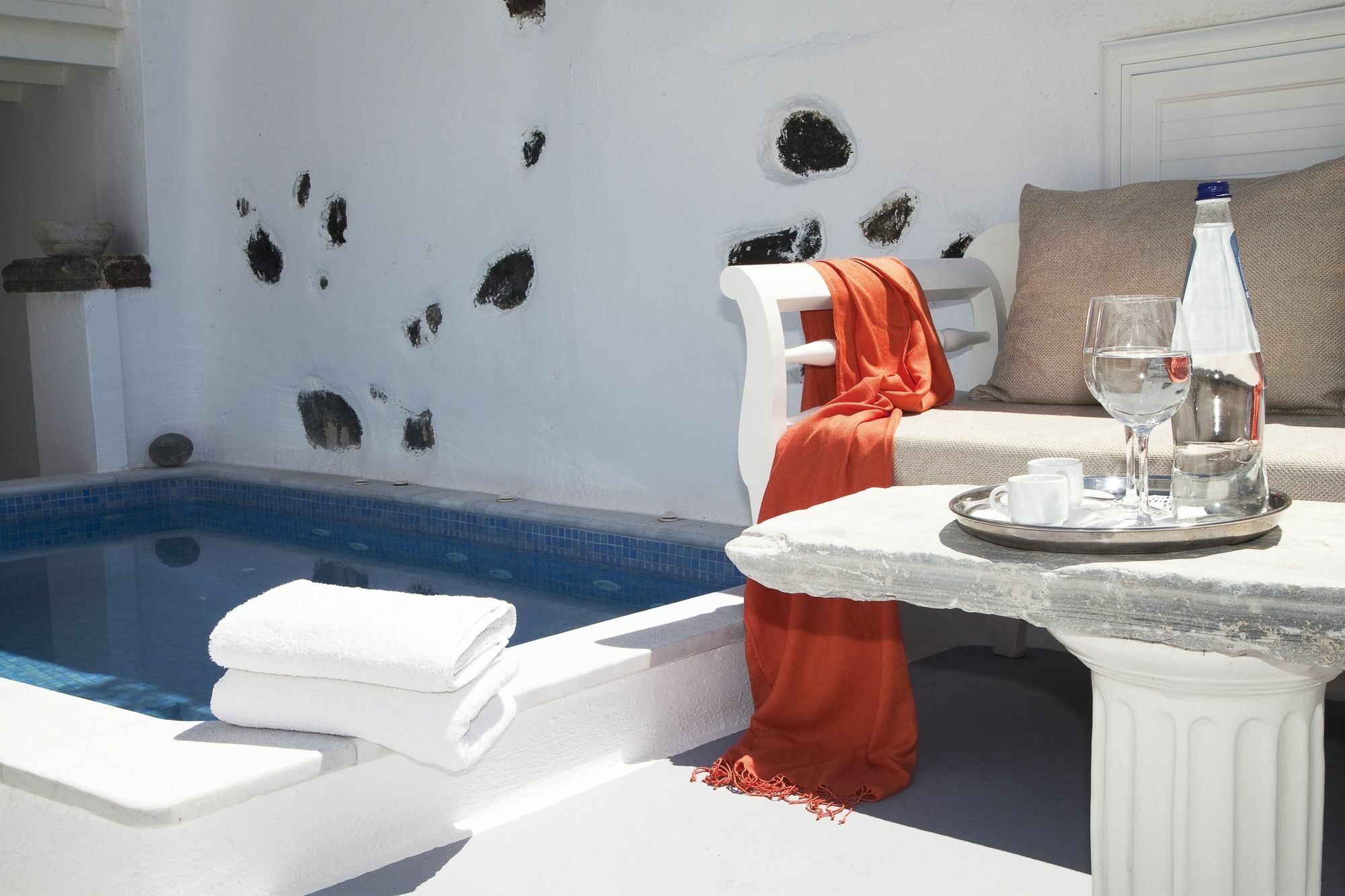 Whitedeck Santorini Hotel อิเมโรวิยอน ภายนอก รูปภาพ