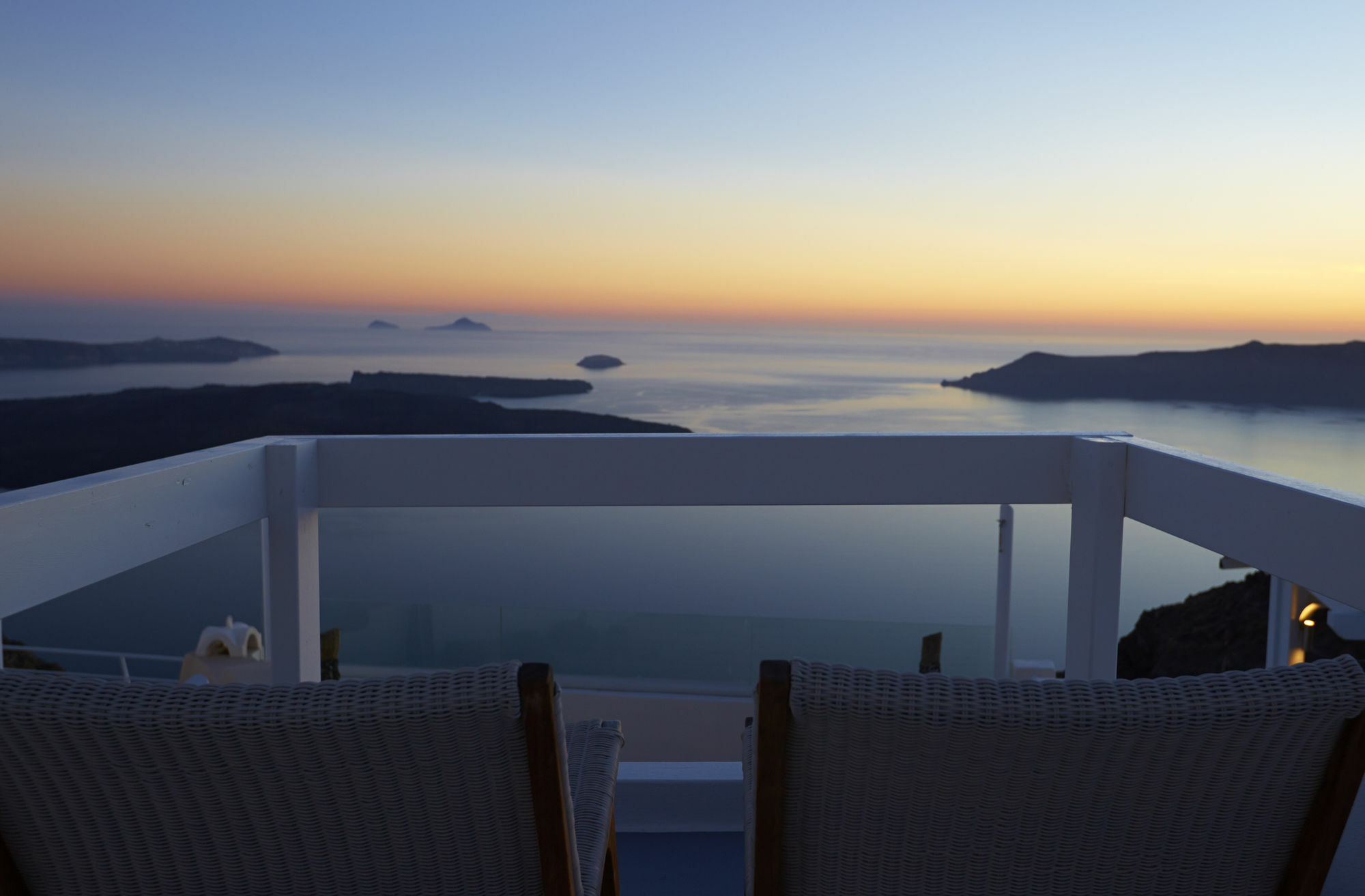 Whitedeck Santorini Hotel อิเมโรวิยอน ภายนอก รูปภาพ